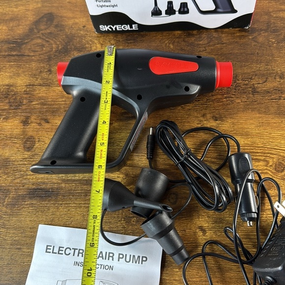 SKYEAGLE Electric Air Pump - Black and Red - Picture 4 of 5